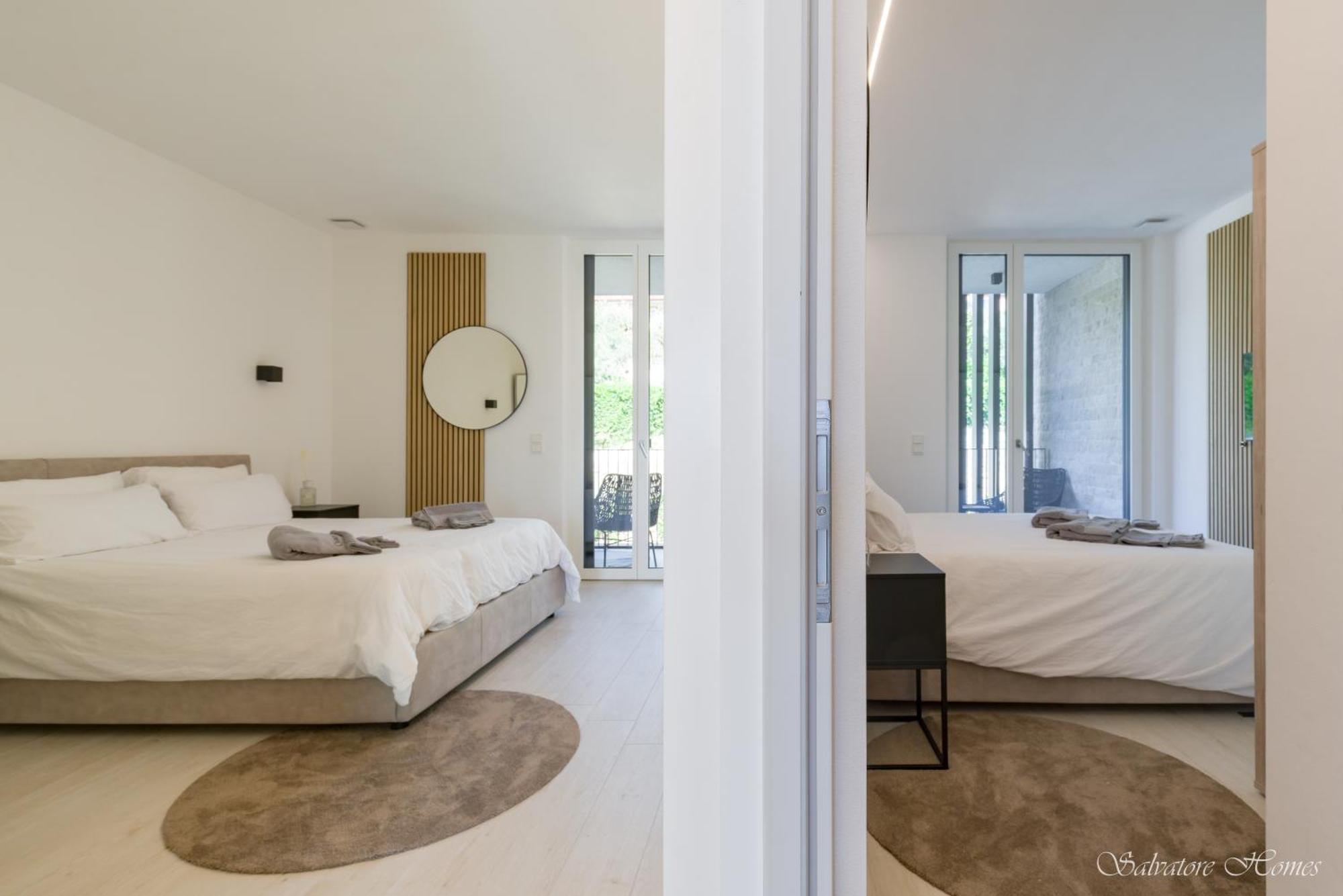 Salvatorehomes - Luxurious Dreamview Waterfront Apartment In Torri Del Benaco With Pool - Casa Azura - A 5 Star Luxury Collection At Lake Garda Dış mekan fotoğraf